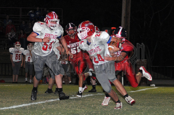 9-29 WA vs. HA JH 029.JPG - SCRIVENER D300